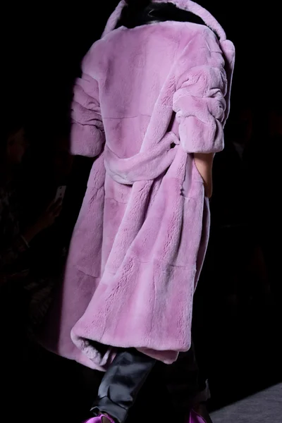 Look 19